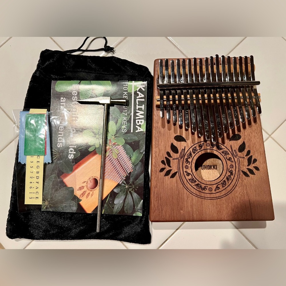 Kalimba Thumb Piano - 17 Keys with Engraved Notes - Solid Wood